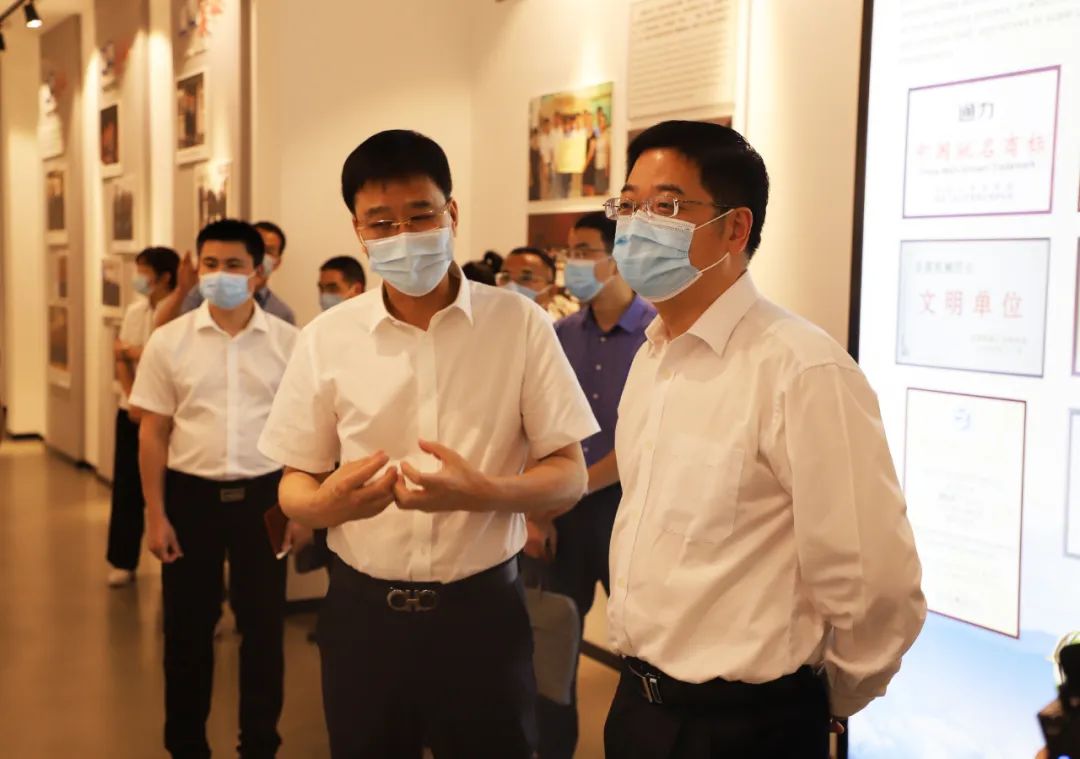 溫州市委常委、市紀(jì)委書記、市監(jiān)委主任張建明蒞臨通力科技調(diào)研
